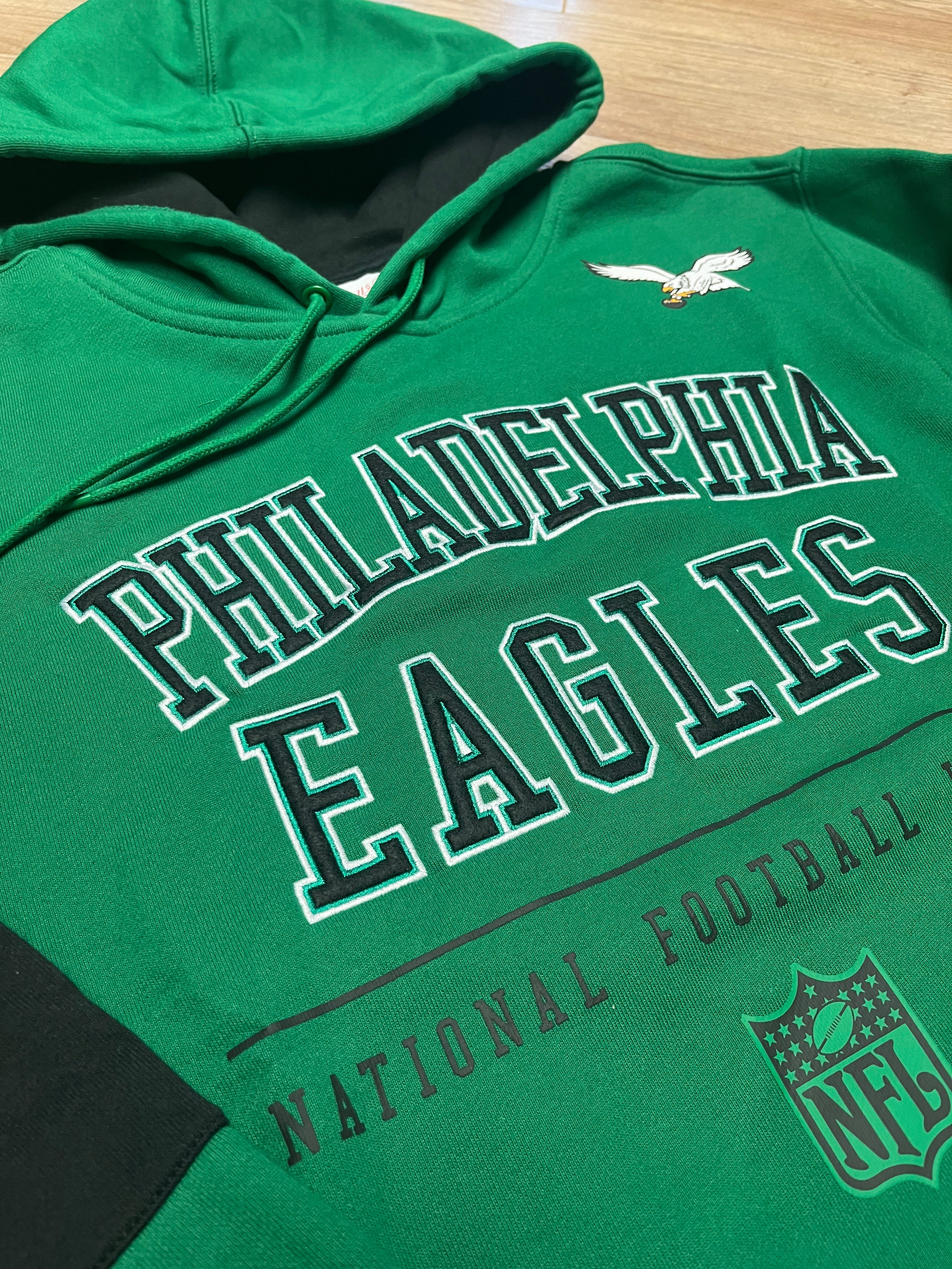 Philadelphia Eagles Retro Logo Fleece Hoodie