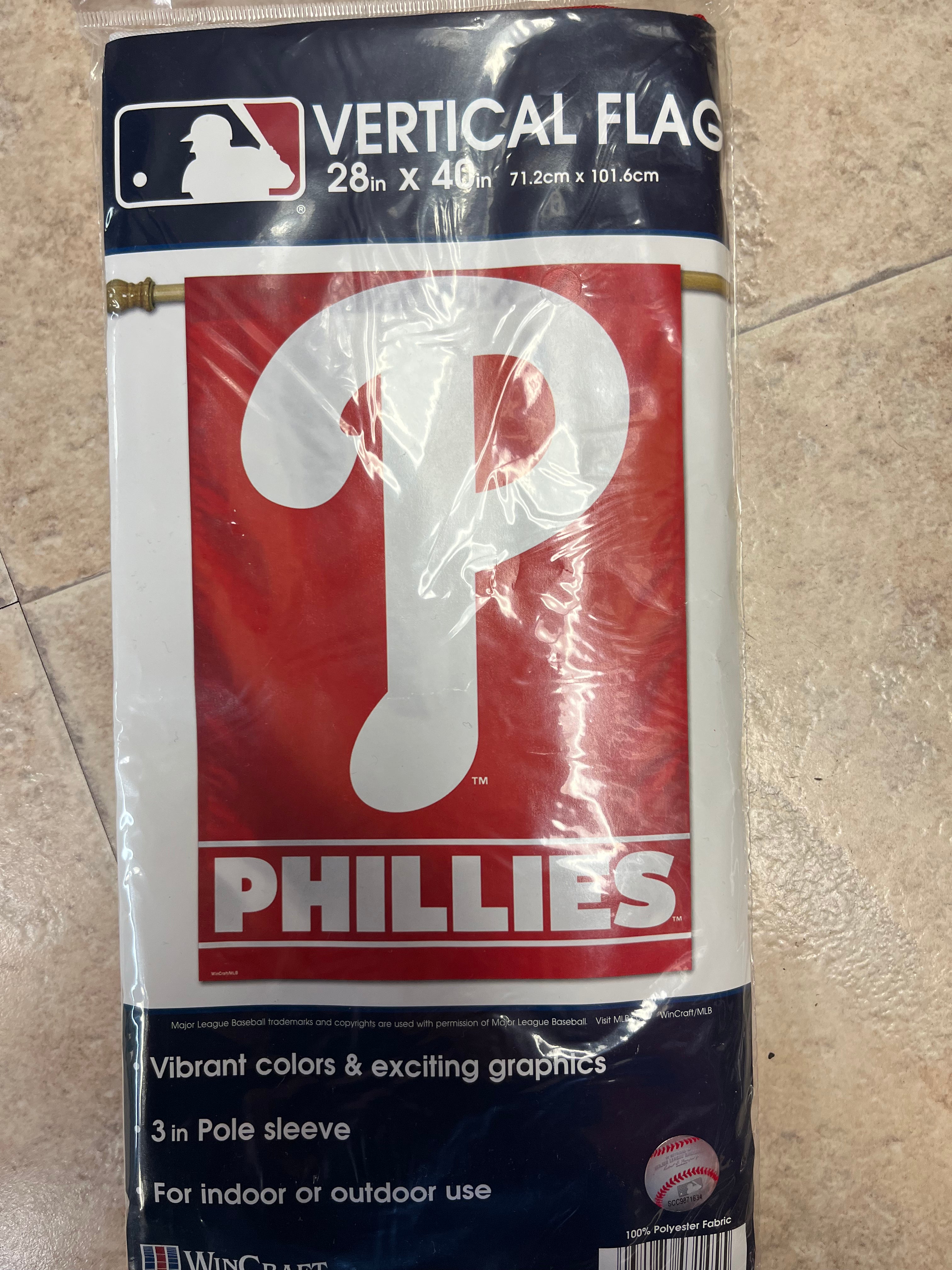 Phillies 28x40 vertical flag